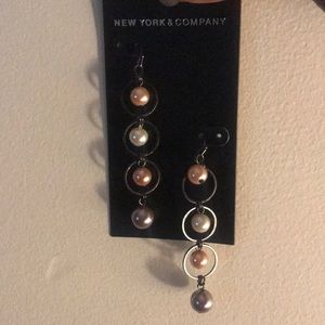 Beautiful New York and Company hanging earrings